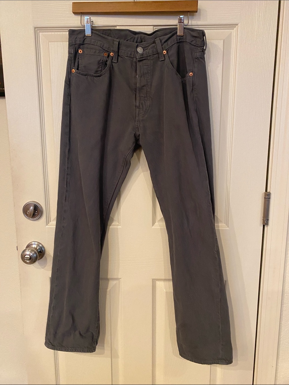 Men's Gray Straight-Leg Jeans